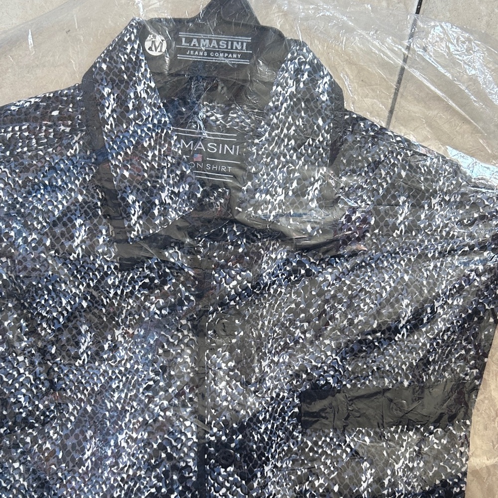 Lamasin Men's Black and White Casual Button Down Shirt